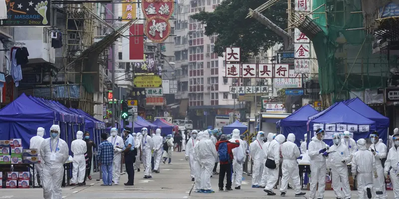 Hong Kong Akhirnya Lockdown untuk Pertama Kali