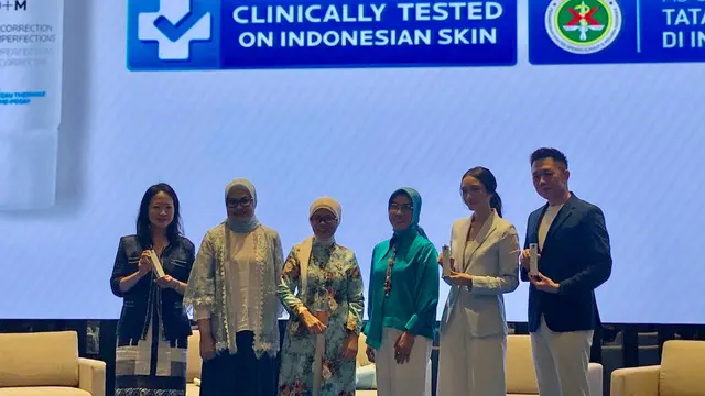 Sesi talkshow Dermlive The Latest Advanced In Acne Care, meningkatkan kesadaran mengatasi jerawatdi Jakarta