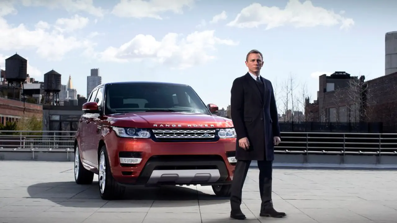5 Unit Range Rover Khusus Film James Bond Raib Digasak Bandit