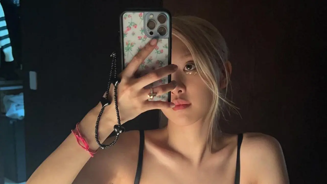 Rose BLACKPINK