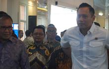 AHY Serahkan Sertifikat Lapangan Karebosi Makassar, Nilai Rp2,9 Triliun