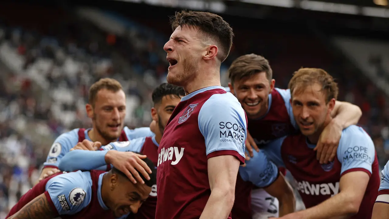Foto: 5 Pemain yang Nilainya Meningkat Tajam usai Aksinya di Euro 2020, Termasuk Bek Manchester United Luke Shaw
