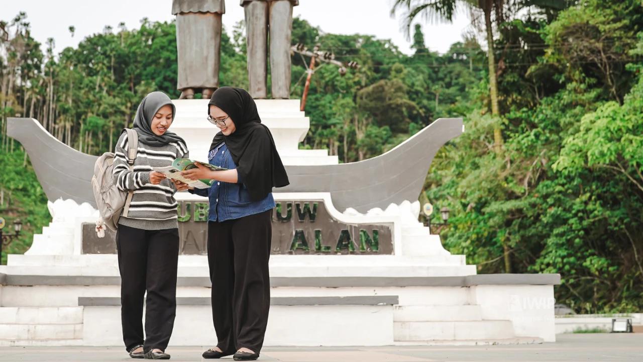 Genjot Kualitas SDM, IWIP dan Weda Bay Nickel Sebar Beasiswa untuk Generasi Muda