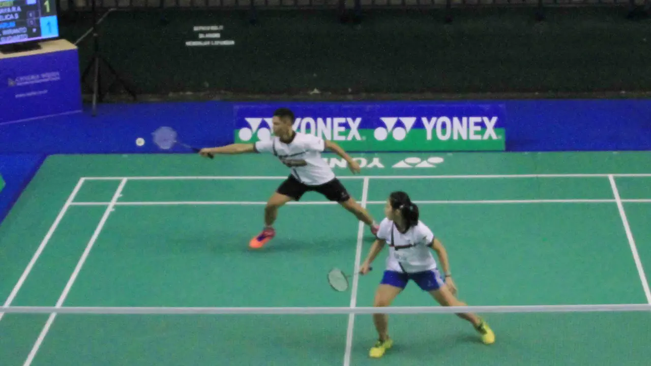 Yonex