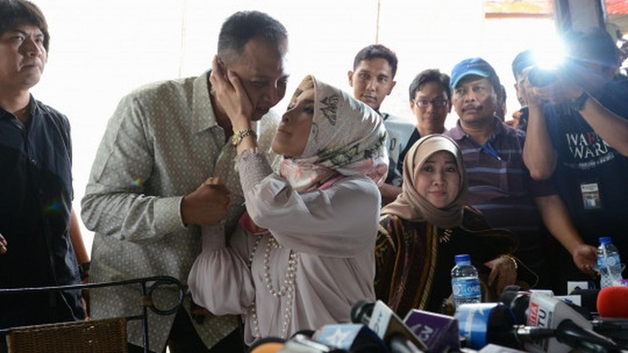 Didampingi suami, Arzetty klarifikasi penggerebekan di Hotel Arjuna
