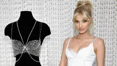 Model cantik, Elsa Hosk berpose dengan Fantasy Bra 2018 pada acara fashion Victoria's Secret di New York City, Senin (5/11). Fantasy Bra senilai Rp 15 miliar tersebut dinamai Dream Angels. (Dimitrios Kambouris/Getty Images for Victoria's Secret/AFP)