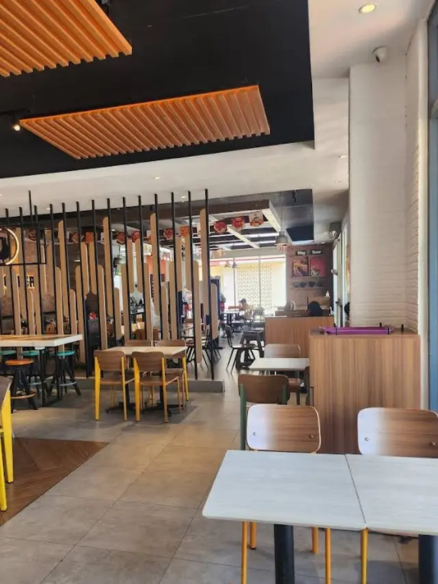 Rekomendasi Tempat Makan Dekat Terminal Kalideres