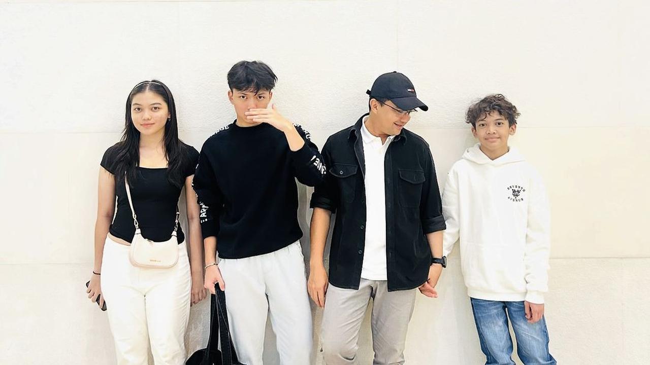 7 Potret Anak Sahrul Gunawan Kini, Sudah Pada Besar - Ganteng dan Cantik