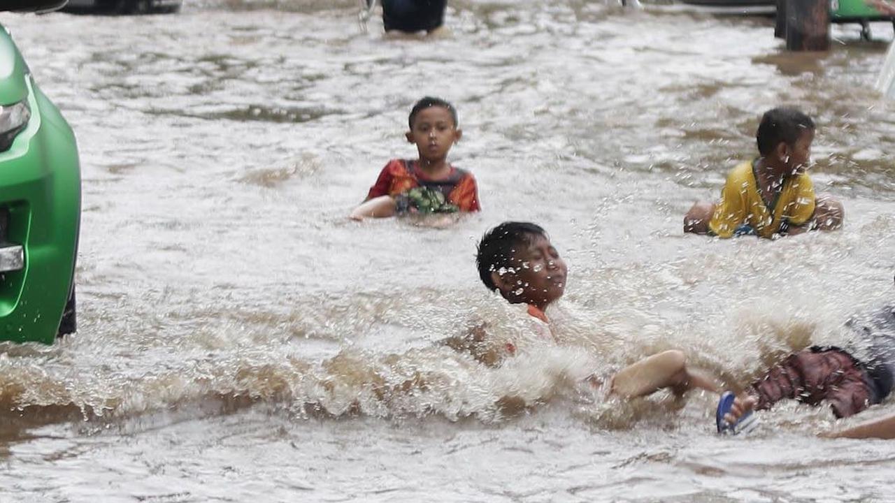 Begini Strategi Pemprov DKI Antisipasi Banjir saat Musim Hujan