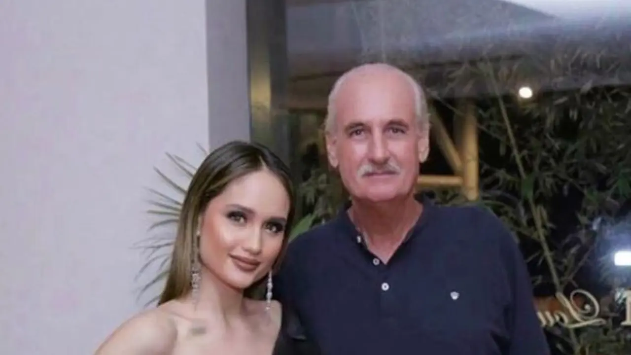 Cinta Laura