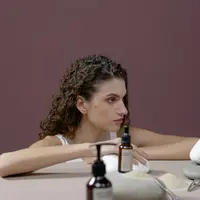 Ilustrasi sustainable beauty. (Copyright Pexels/cottonbro studio)