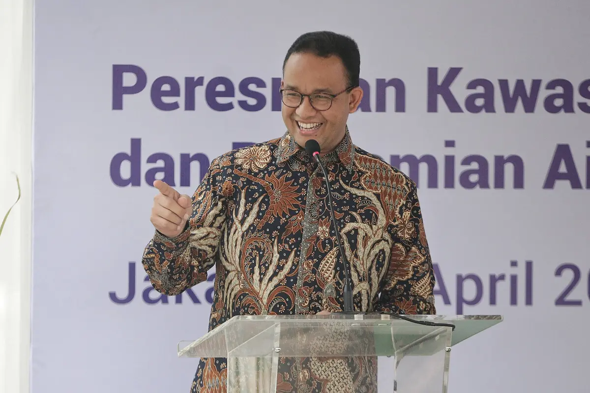 Anies Baswedan Resmikan Air Siap Minum