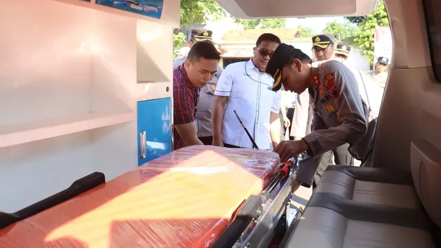 Ambulans hibah Polres Pemalang. (Foto: Liputan6.com/Polres Pemalang)