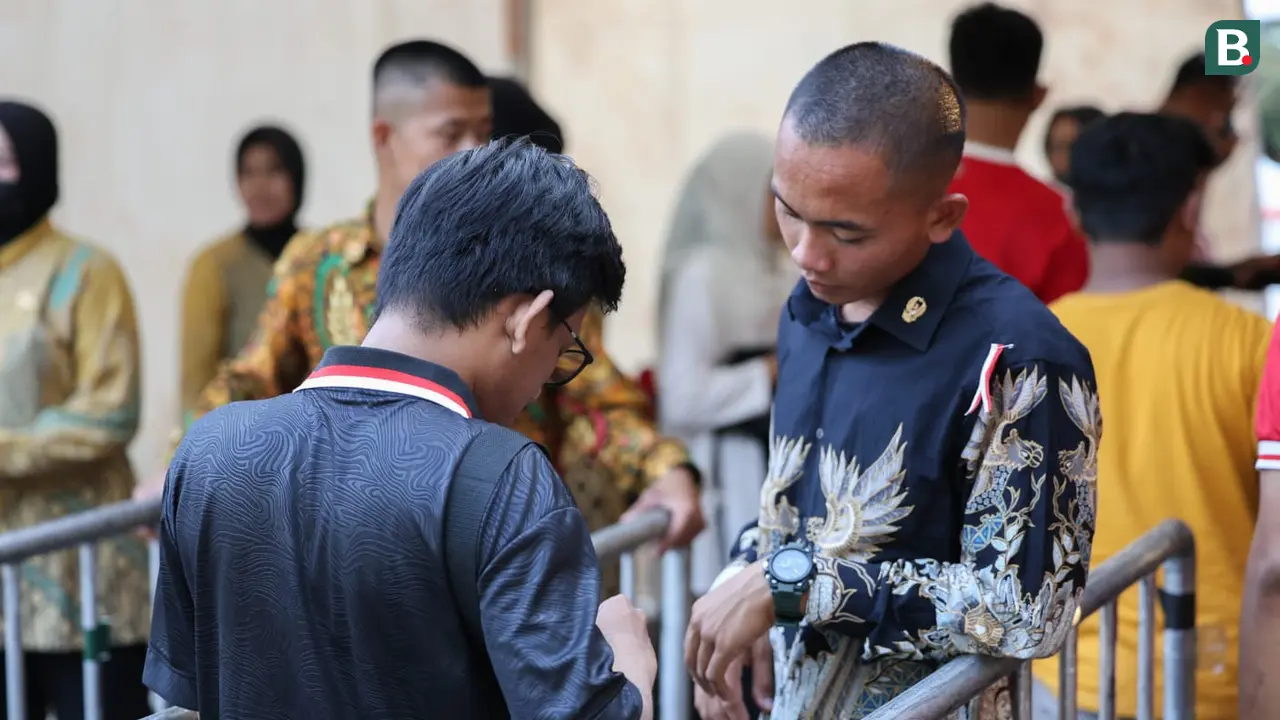 FOTO Pengamanan Ketat Stadion Manahan