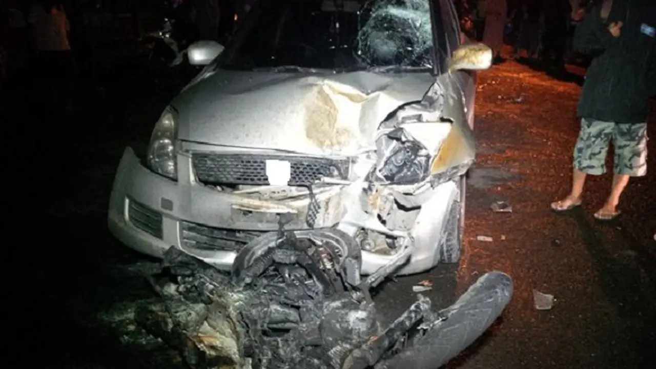 20160312-Kecelakaan-Pemotor-Vs-Mobil-Kebayoran Baru-Jakarta