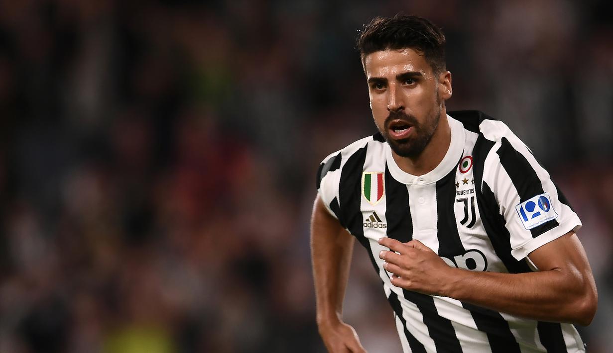 4. Sami Khedira - Kontribusi Kheidira bagi Juventus sangat minim di musim ini karena lebih sering menghabiskan waktunya di ruang perawatan. Juventus kabarnya siap memutus kontrak Khedira bersama yang akan habis pada musim depan. (AFP/Marco Bertorello)