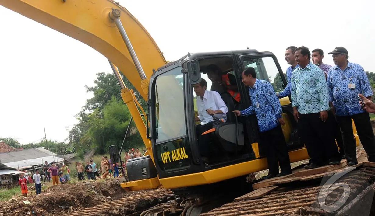 Jokowi mengatakan bahwa dengan adanya waduk Kp.Rambutan mampu mengurangi banjir Ibu Kota yang disebabkan luapan Kali Cipinang (Liputan6.com/Andrian M Tunay).