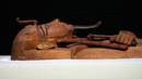 Peti Mati Raja Ramses II dipajang saat upacara pembukaan jelang pameran luar biasa di Paris, Prancis, Senin (3/4/2023). Pameran akan berlangsung pada 7 April hingga 6 September 2023. (AP Photo/Christophe Ena)