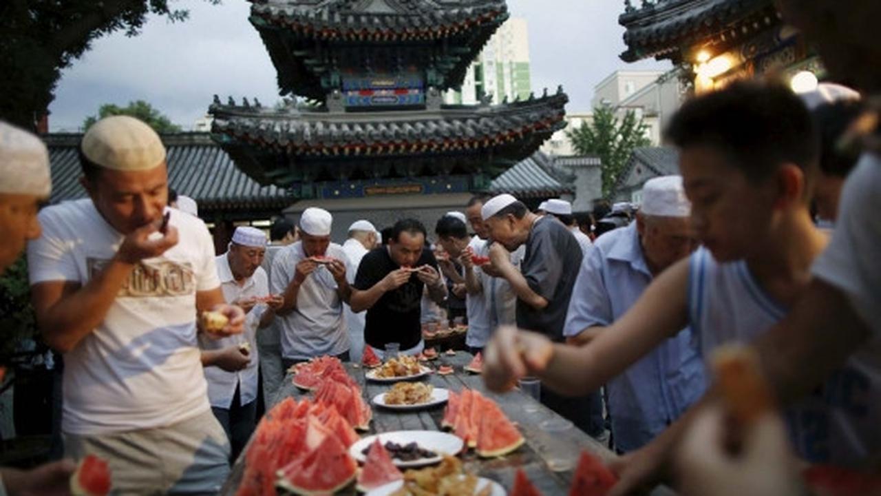 Keharmonisan minoritas muslim di Beijing jalani puasa