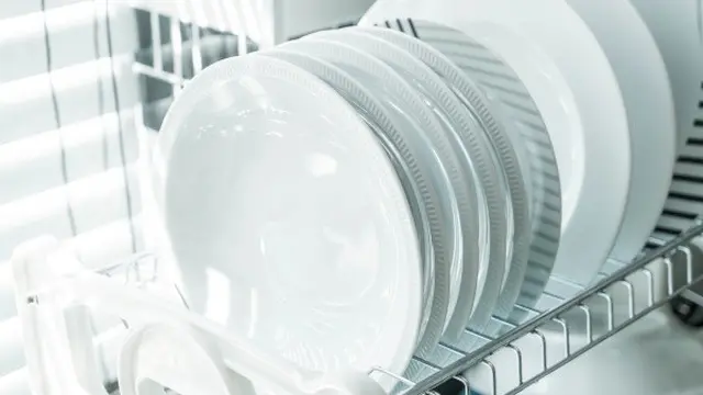 Rak Pengering Piring (photo by topntp26 on freepik)