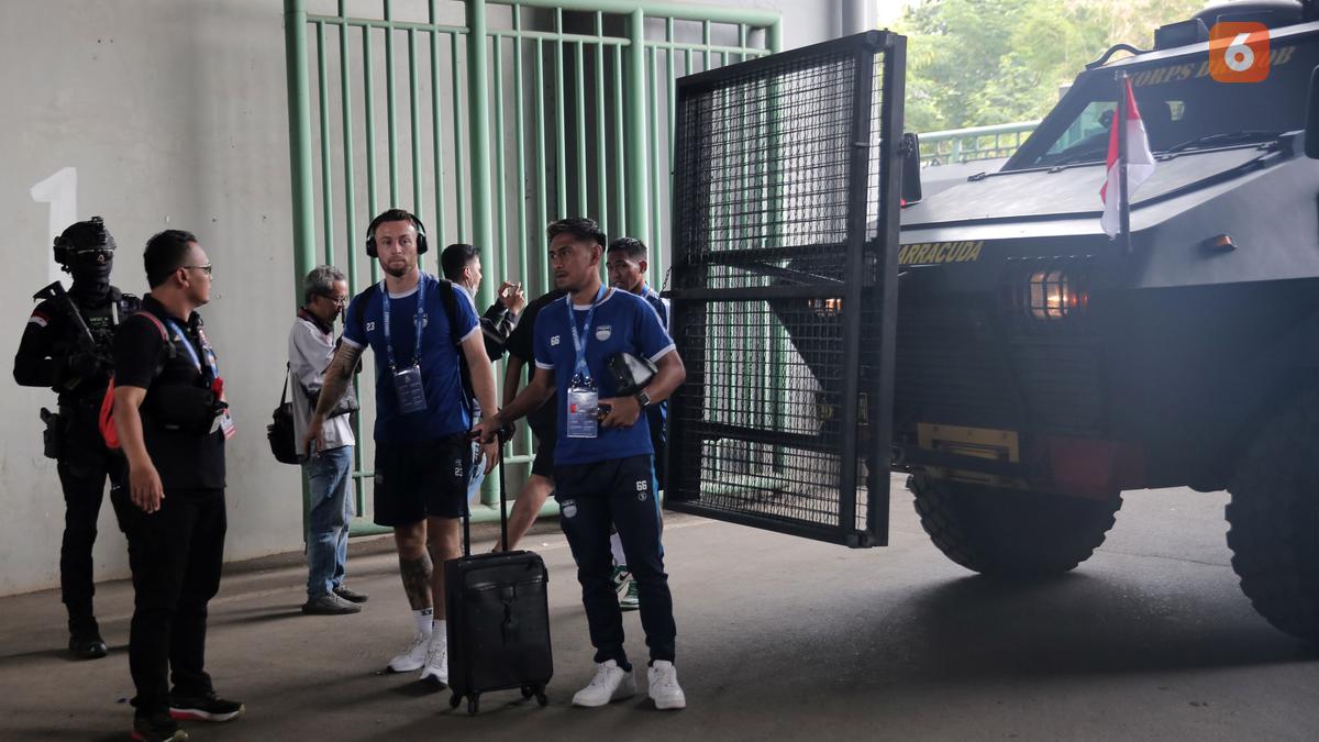 Pengamanan Persija Jakarta vs Persib Bandung Diperketat, Steward Lebih Banyak hingga Pakai 4 Rantis