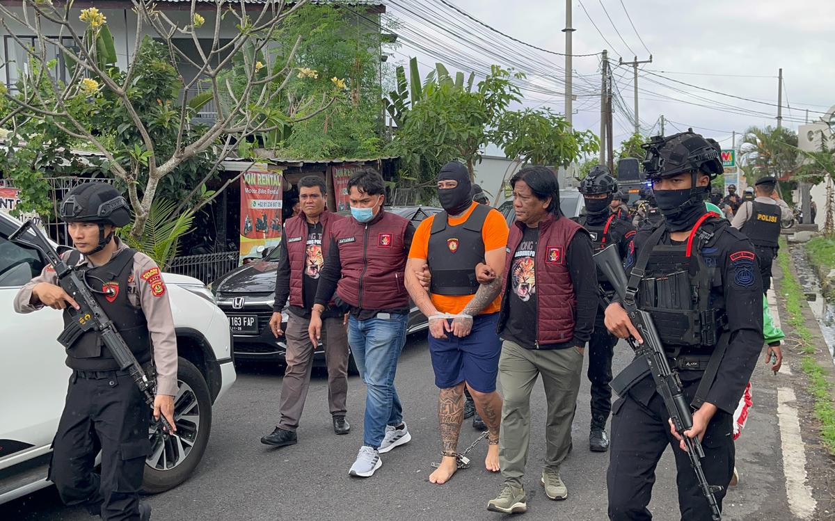 rekonstruksi penembakan wn australia
