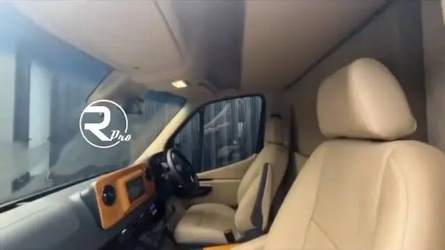 Mobil Dewi Perssik. (Foto: Youtube/Rosliana Project)