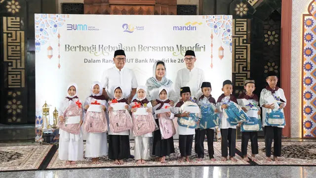 Bank Mandiri Rayakan HUT ke-26, Sebanyak 2.600 Anak Yatim Piatu Dapat Santunan