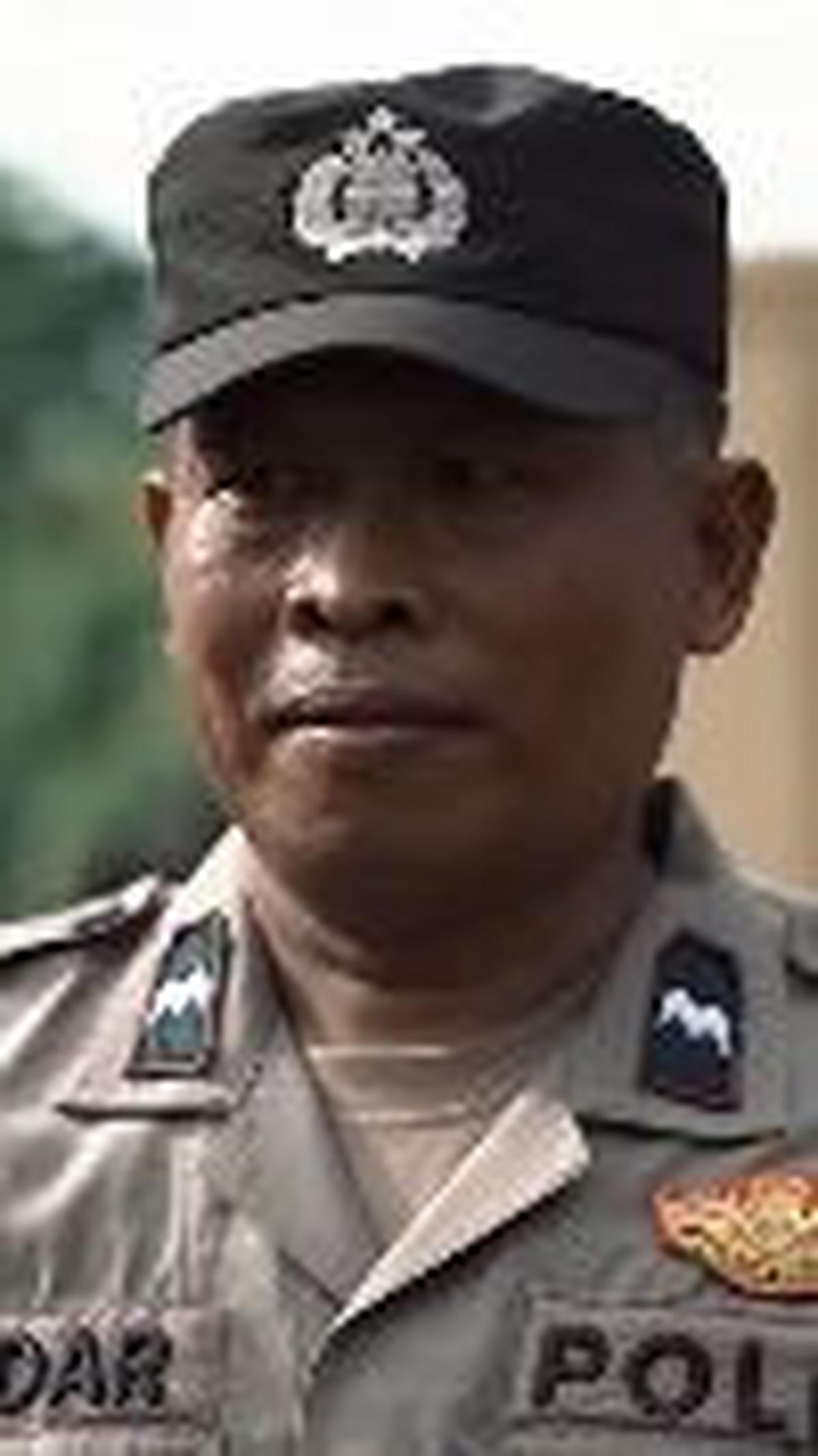 "Luar biasa itu," ujar Fadil.