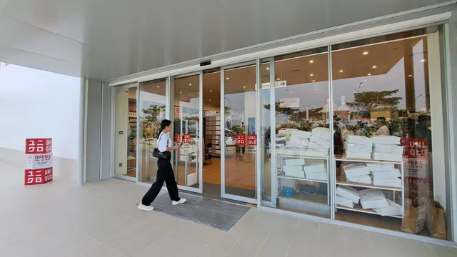 Uniqlo Buka Toko Berkonsep Neighborhood Store Pertama di Indonesia, Bisa Belanja Sambil Cuci Mata