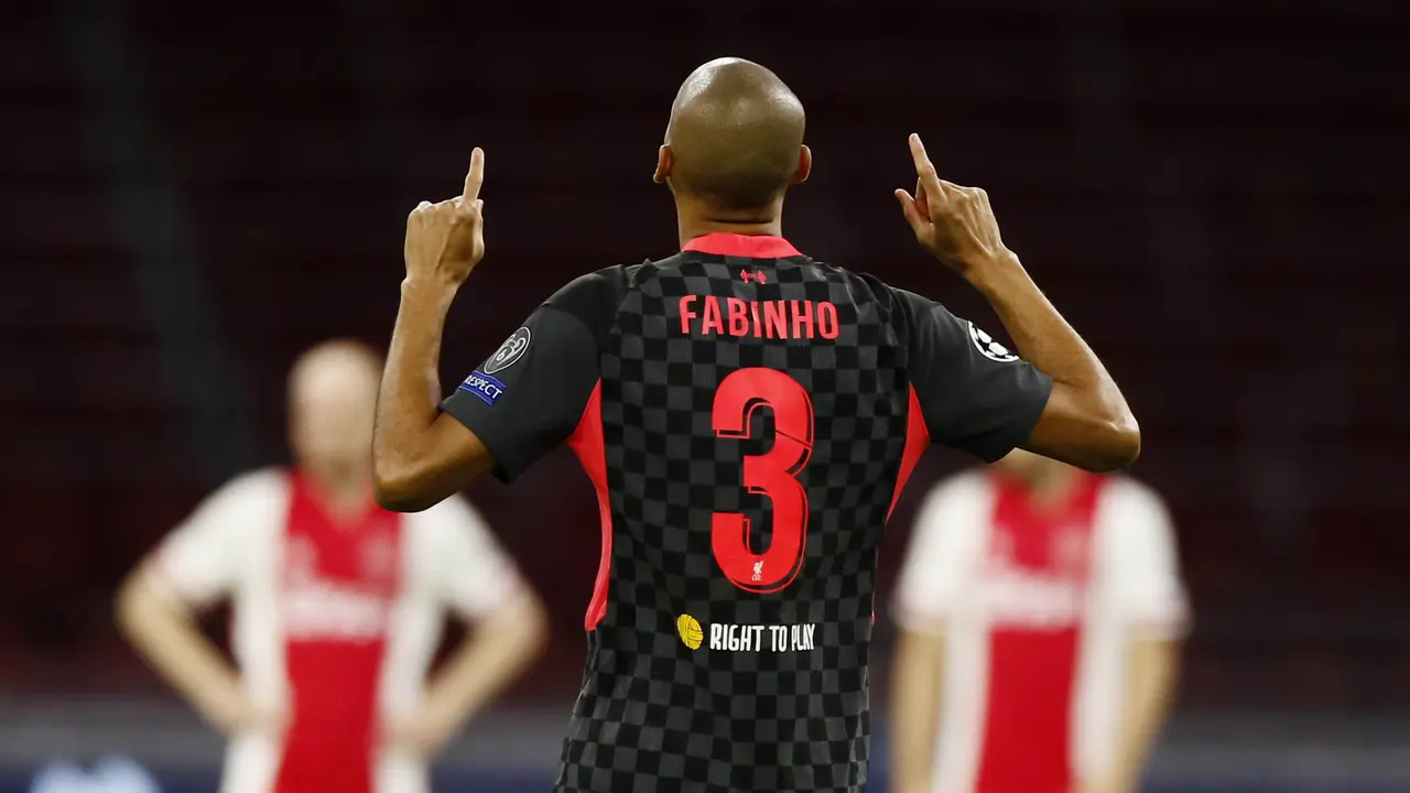 Berkat Gol Bunuh Diri, Liverpool Menang Beruntung atas Ajax di Liga Champions