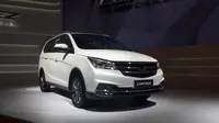 Wuling Cortez 1.5 L baru diperkenalkan di IIMS 2018 (Liputan6.com/Yurike)