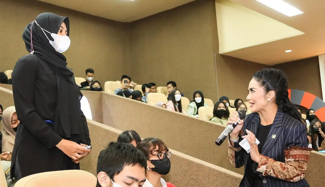 [Instagram/krisdayantilemos]