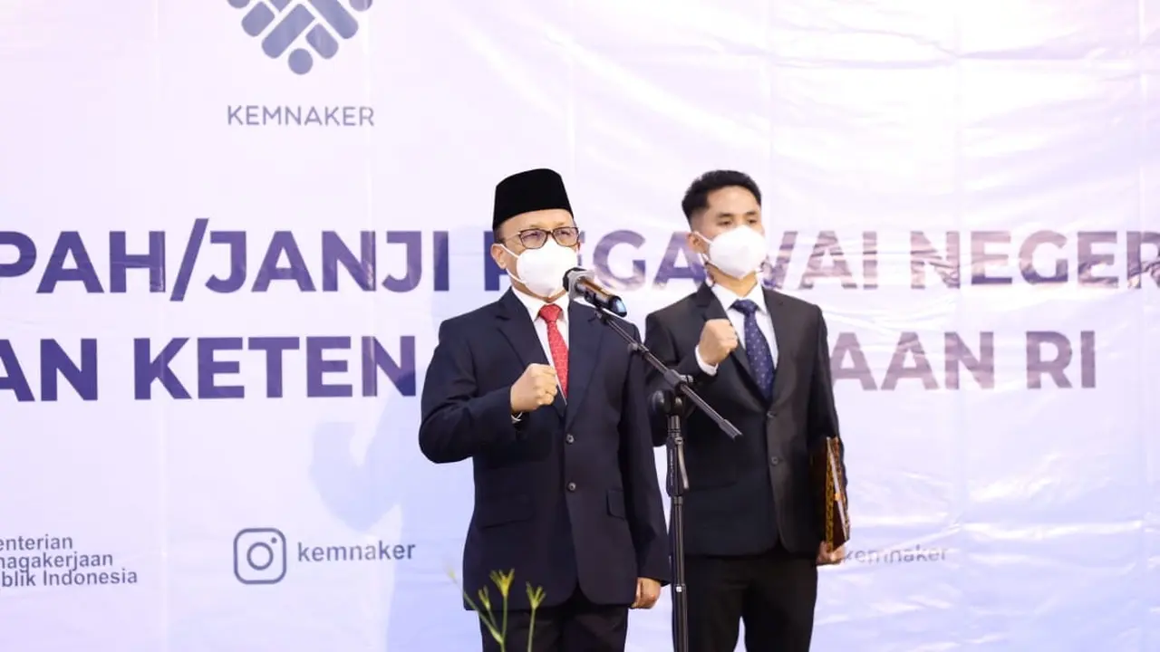Pengambilan sumpah dan janji PNS kepada 167 orang PNS di lingkungan Kementerian Ketenagakerjaan (Istimewa)