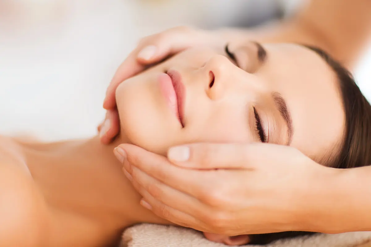 Ilustrasi Toto, Facial, Wajah (iStockphoto)