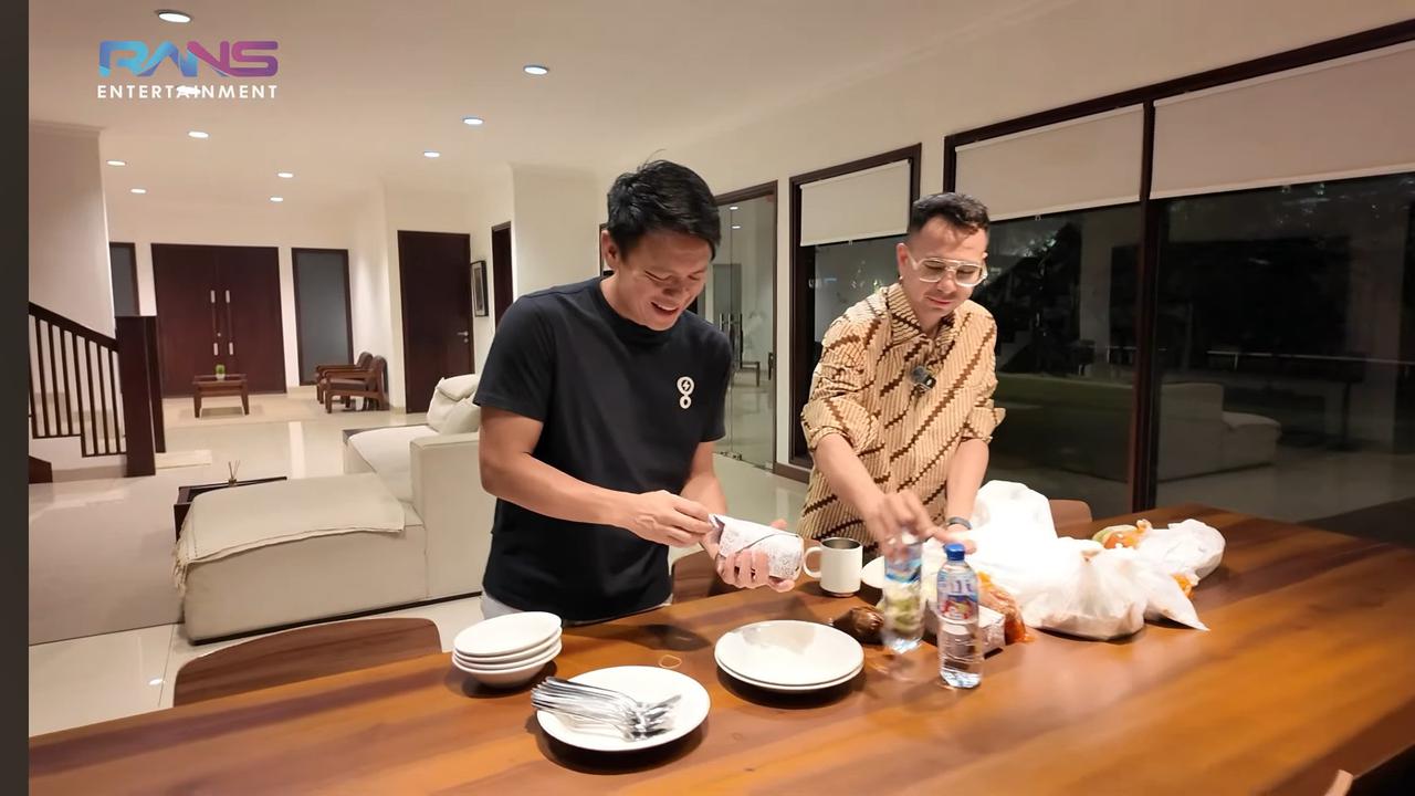 Potret Rumah Mewah Ariel Noah Dikunjungi Raffi Ahmad, Luas Banget Dilengkapi Kolam Renang tapi Minim Perabotan