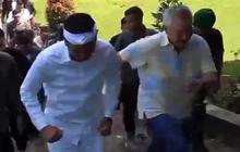 VIDEO: Panas-panasan, Taipan Tomy Winata Lesehan Bareng Gubernur Dedi Mulyadi & Warga Cianjur