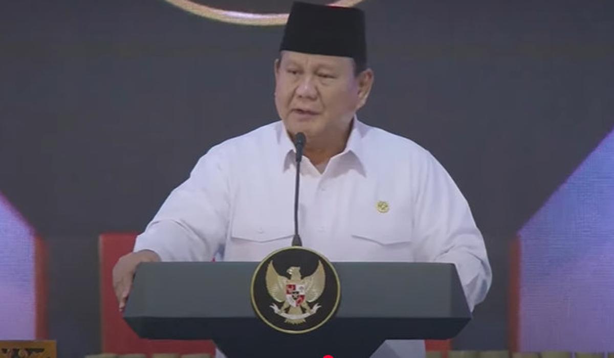Satu Istana Ketawa dan Tepuk Tangan saat Pidato Prabowo sebut Jaksa Agung ST Burhanuddin: Lagi Ngejar-ngejar Orang!