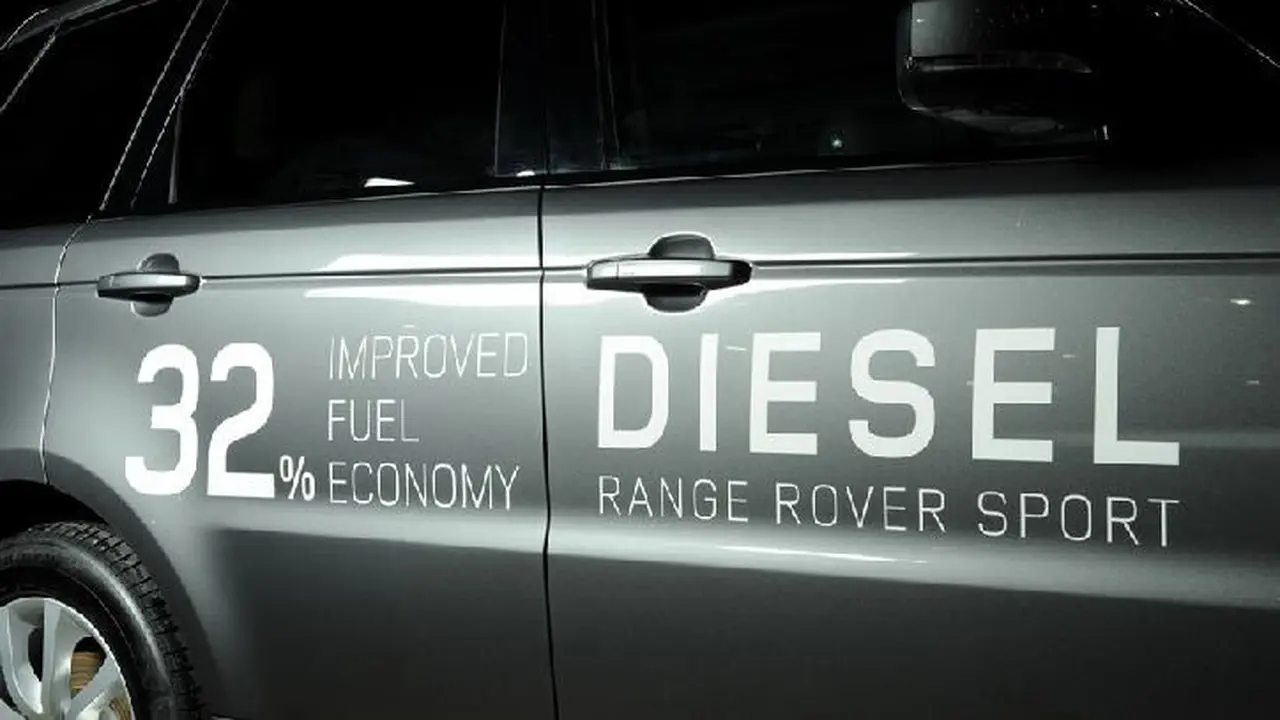 Inggris larang penjualan mobil bensin dan diesel pada 2040 (Foto:Carscoop)