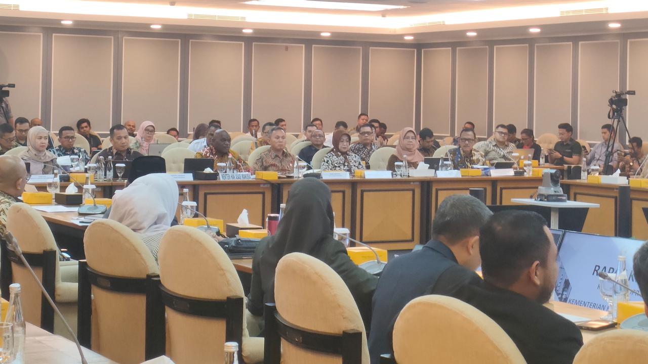Keras, Yasonna Laoly Minta Natalius Pigai Realistis soal Tambahan Anggaran Kementerian HAM hingga Rp20 Triliun