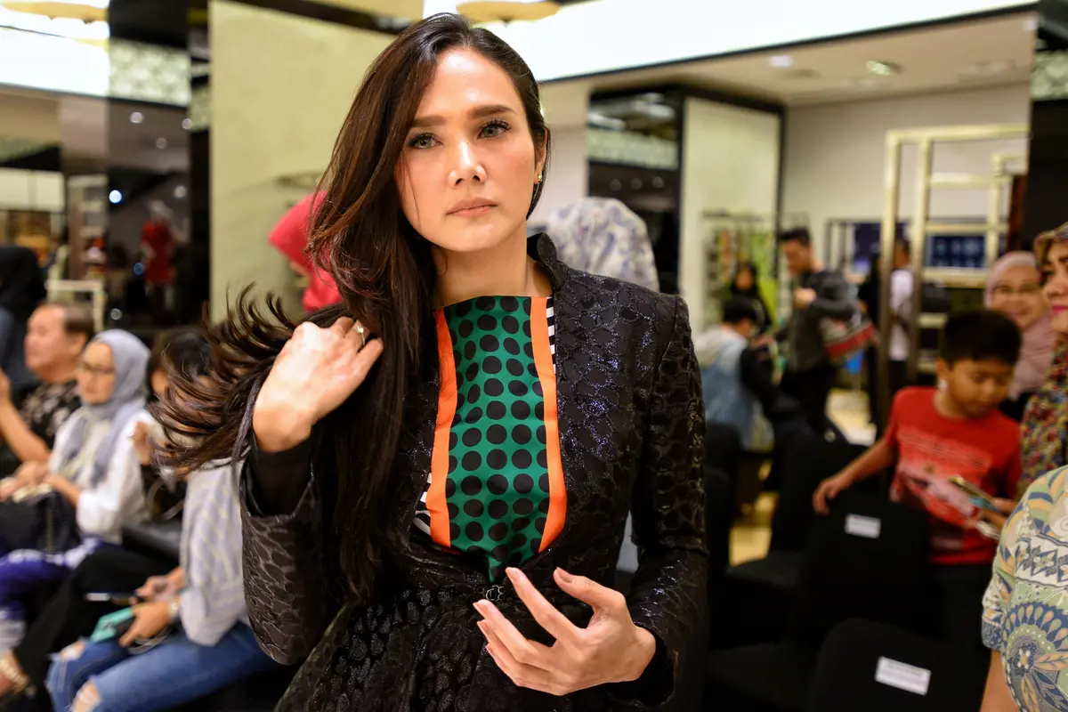 [Bintang] Ulang Tahun, Mulan Jameela Rilis Single Aku Mau Kamu