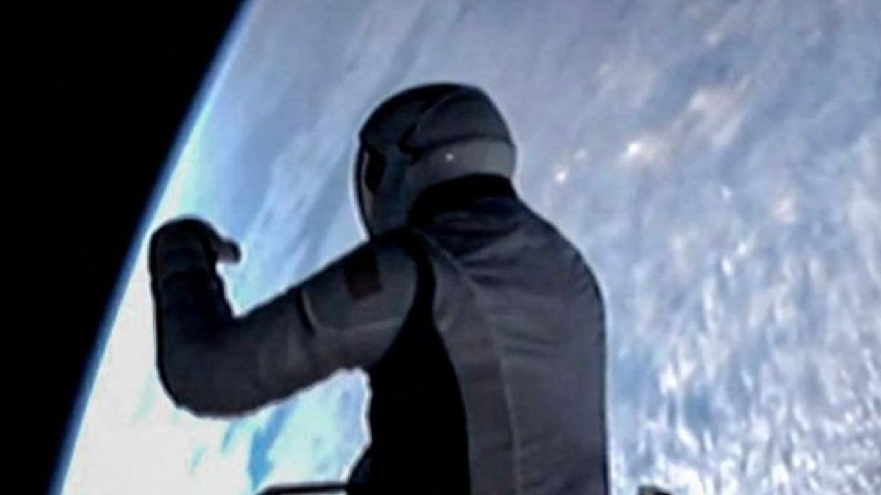 Ini menjadi salah satu misi paling berisiko bagi SpaceX, satu-satunya perusahaan swasta yang terbukti mampu secara rutin mengirim orang ke dan dari orbit Bumi. Foto: Polaris Program/AFP<br>