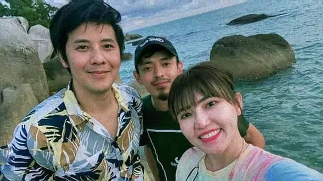 Dikabarkan Pacaran, Ini 6 Potret Mesra Via Vallen dan Chevra Yolandi