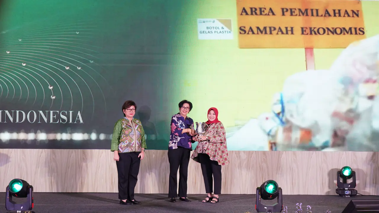 PT Nestlé Indonesia Raih Penghargaan dari KLH RI Atas Inisiatif Pengelolaan Sampah Berkelanjutan