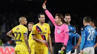Diusir Wasit Lawan Napoli, Winger Barcelona Dihujat di Medsos
