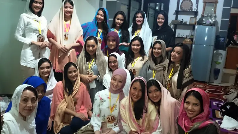 Finalis Abang None 2014 Buka Puasa Bareng Anak Yatim