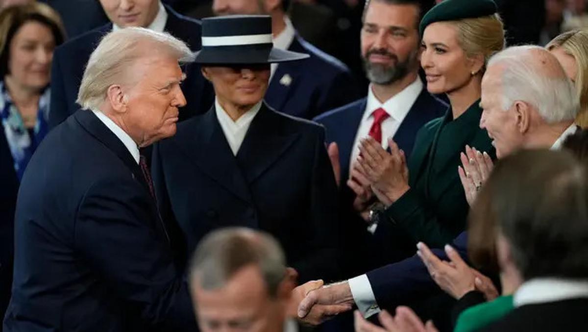 Ucapkan Sumpah Jabatan, Donald Trump Resmi Jabat Presiden ke-47 Amerika Serikat
