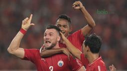 Pemain Persija Jakarta, Marko Simic merayakan gol ke gawang JDT pada laga Piala AFC 2018 di Stadion Utama Gelora Bung Karno, Jakarta, Selasa (10/4/2018). Persija Jakarta menang 4-0.  (Bola.com/Nick Hanoatubun)