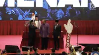 Presiden ke 6, Susilo Bambang Yudhoyono (tengah) saat menghadiri pidato kebangsaan Prabowo-Sandiaga di JCC, Jakarta, Senin (14/1) malam. Pidato kebangsaan mengusung Indonesia Menang. (merdeka.com/Iqbal S Nugroho)
