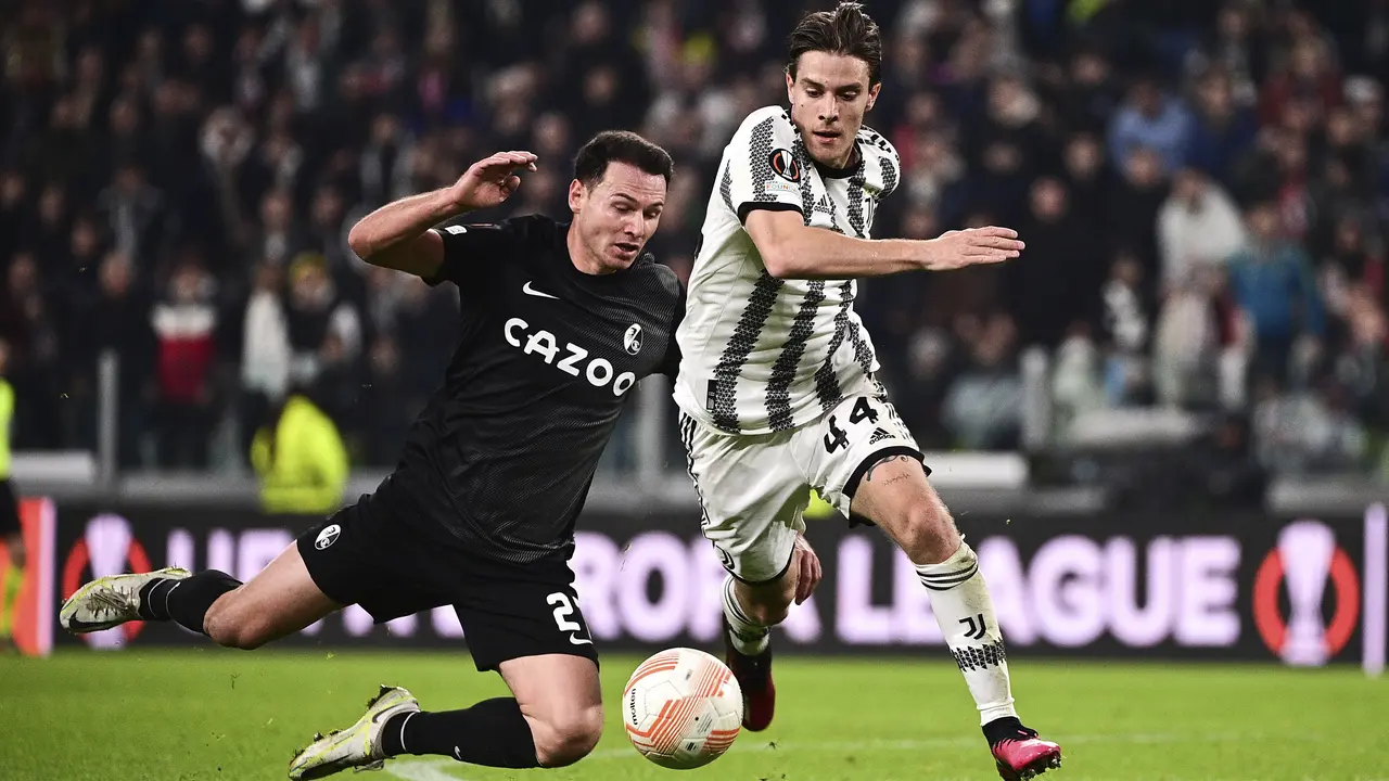 Piala UEFA Juventus vs Freiburg